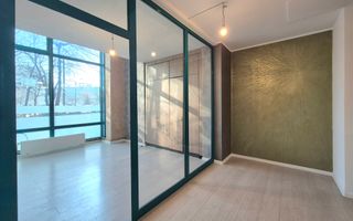 Spațiu comercial cu vad -  200 mp - Poză 2