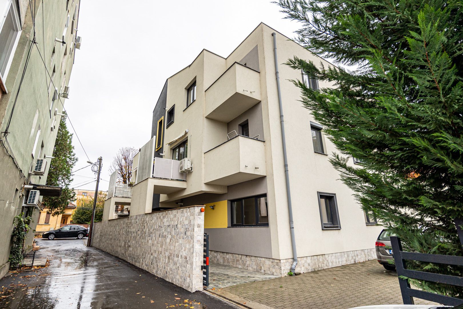 VÂNDUT! Apartament 2 camere, imobil nou, parcare inclusă - Poză 3