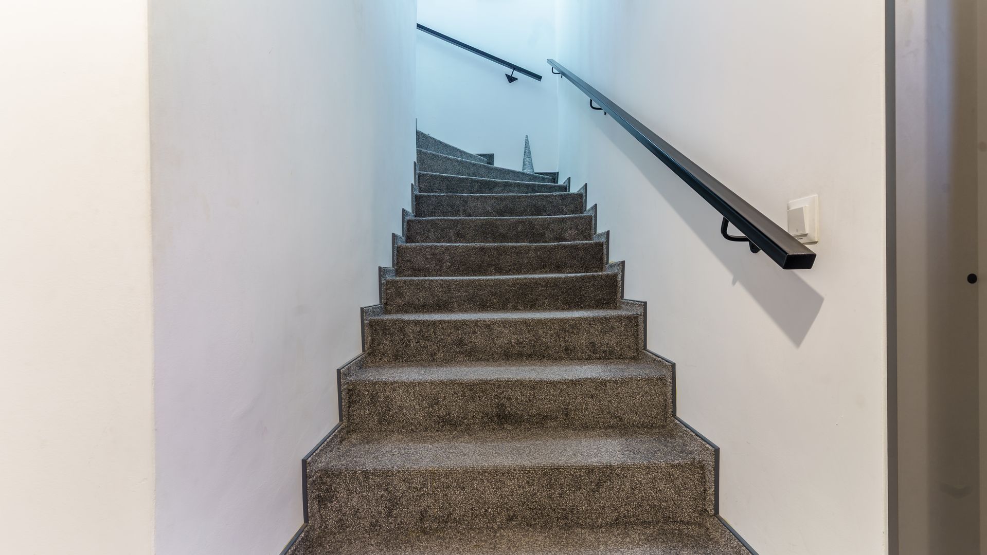 COM 0 Duplex 4 camere 106 mp, zona linistita, Floresti str. Narciselor - Poză 12