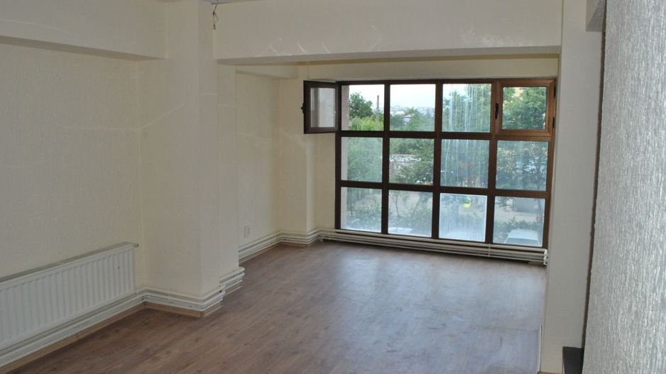 Spatiu comercial Strada Eduard Albert Bieltz, Turnisor - Poză 5
