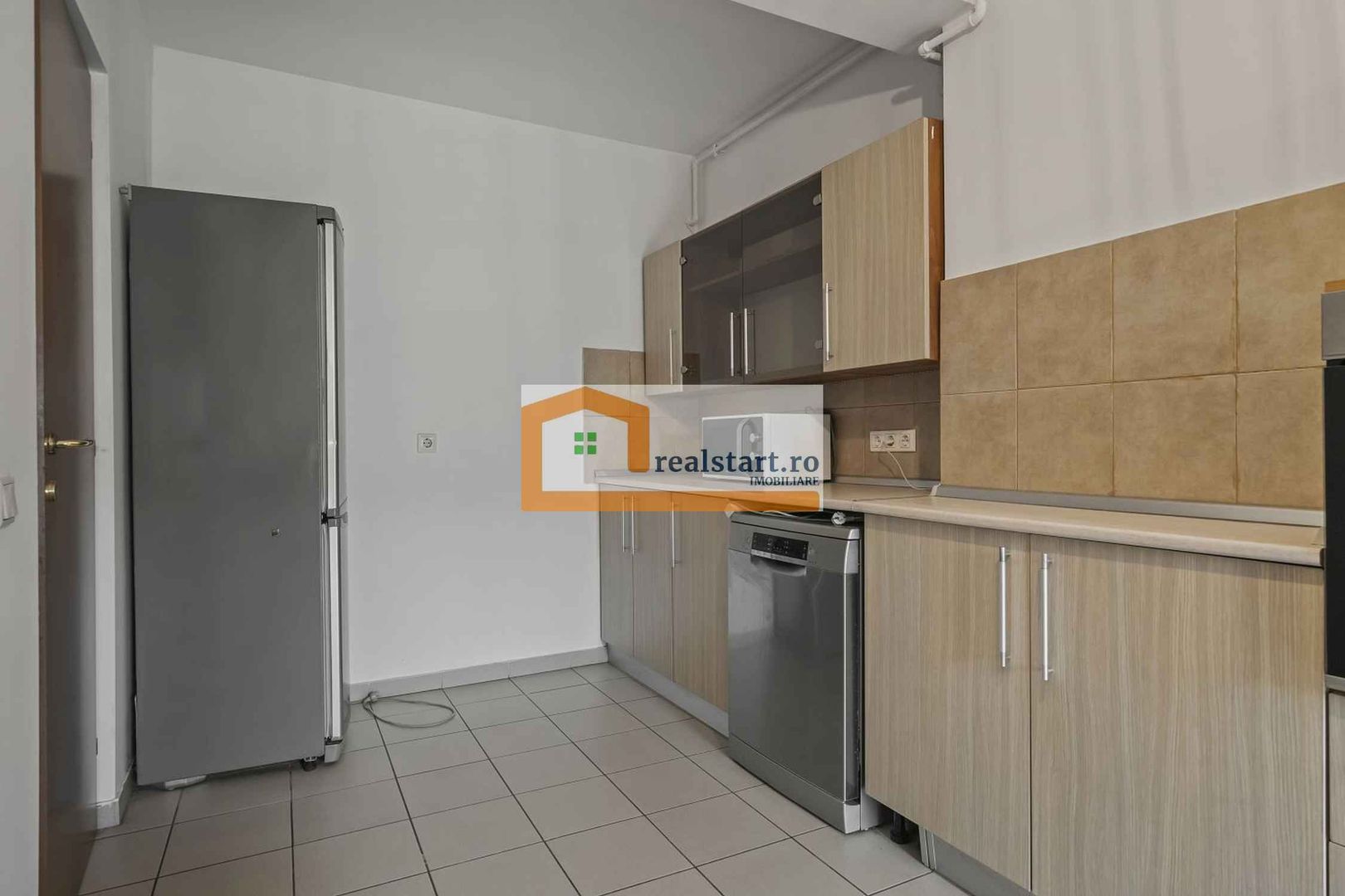 Parcul Circului,  la 300m Metrou Stefan cel Mare, loc parcare-garaj - Poză 10