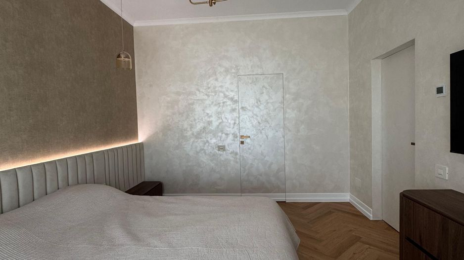 Vila mobilata ultra lux, curte mare, parcare acoperita-500 mp teren - Poză 16