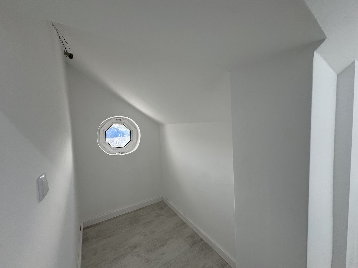 Apartament nr.19 cu 2 camere, boxa si parcare incluse in pret - Poză 9