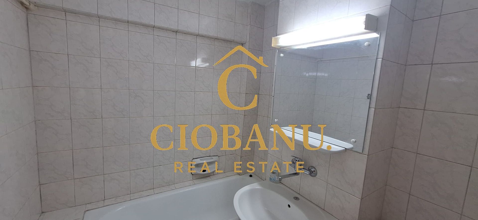 Apartament de inchiriat zona Calea Bucuresti-Piata Mare - Poză 5