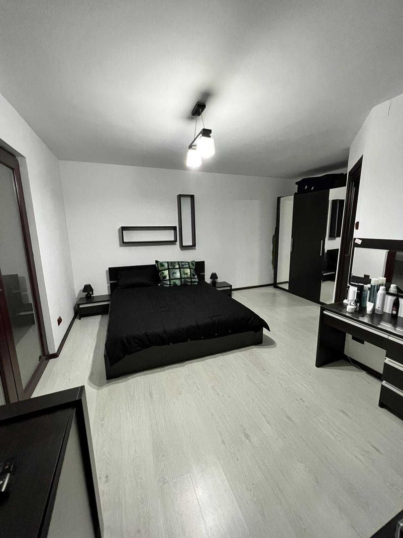 Apartament Modern 2 Camere Cu Terasa Si Centrala | Romana - Poză 1