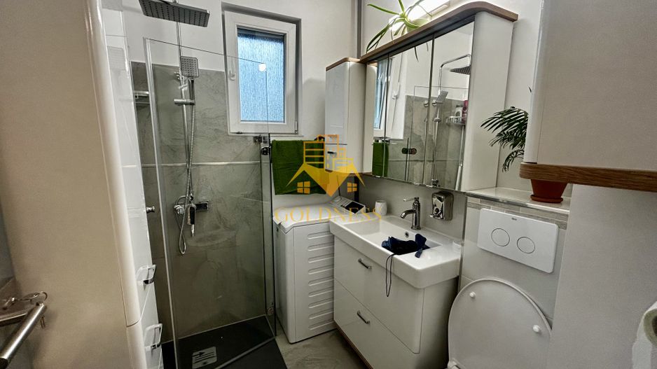 1 camera open space, Modern, Parcare, Hotel Royal, AC Gheorgheni - Poză 11