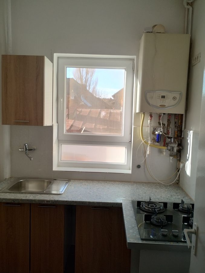 BRASADAS închiriază garsoniera la etajul 1/3 - Unirii. - Poză 7