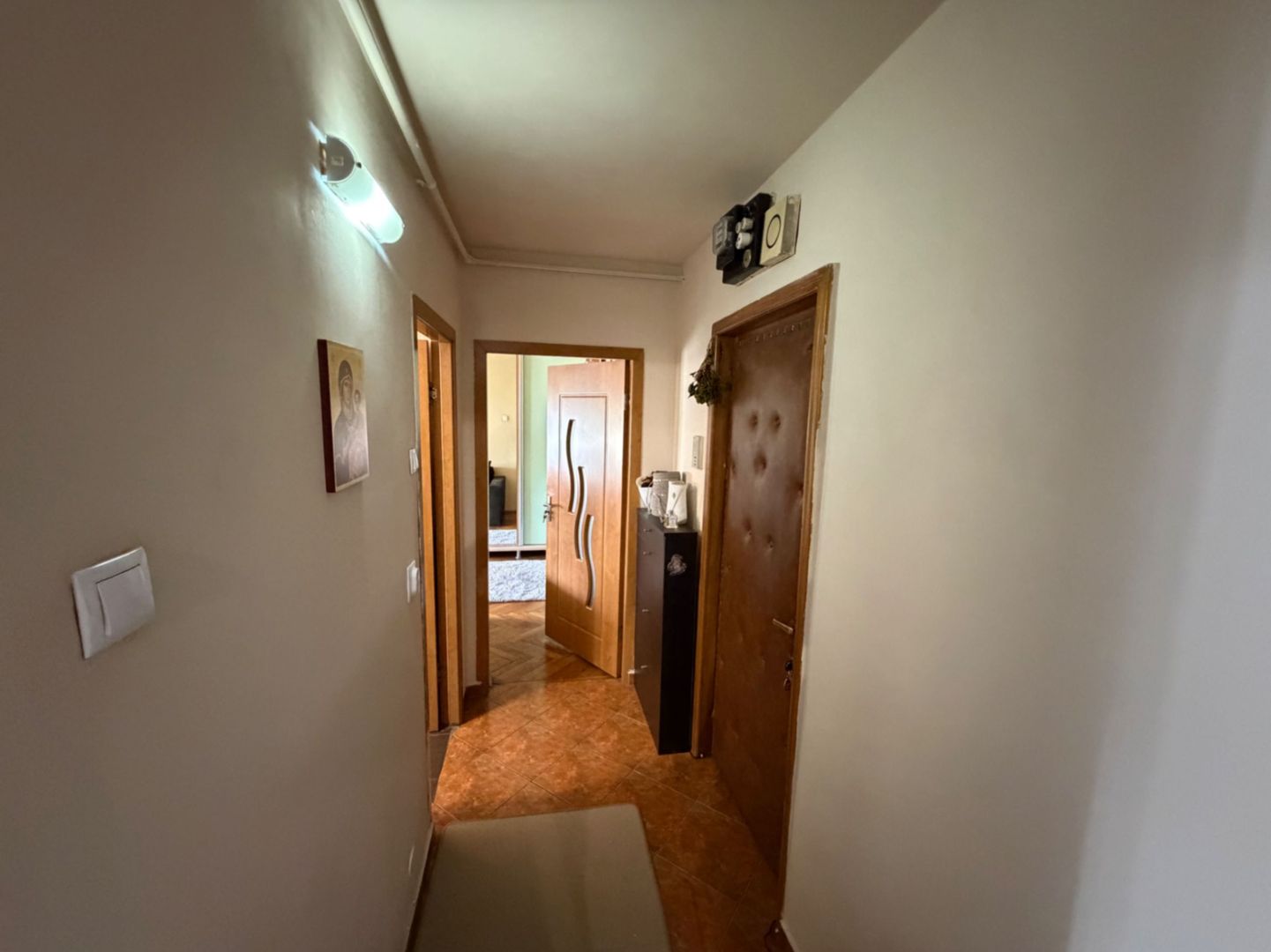 Apartament 2 camere, decomandat - zona Cetate - Poză 9