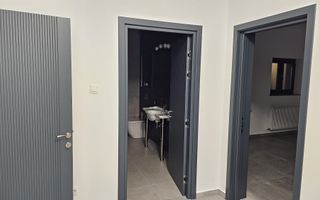 Sediu Birouri 140 mp | Vilă Individuală Singur Curte | Zonă Centrală | Parcare - Poză 2
