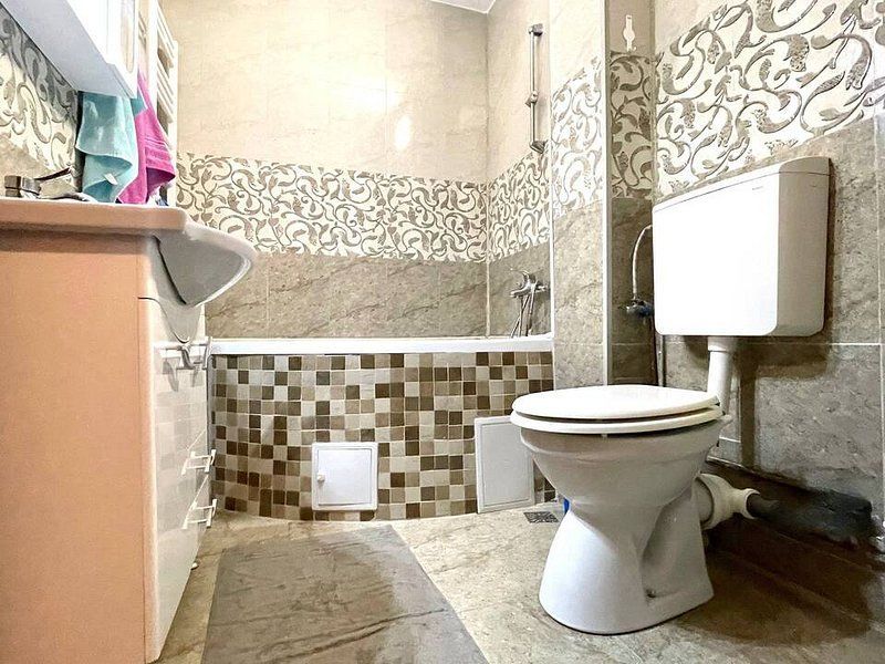 Apartament în Calea Aradului - 2 camere decomandat - Poză 2