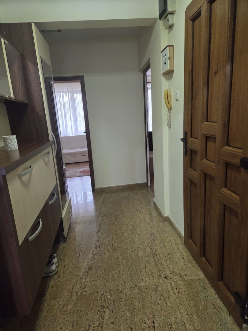 Apartament 2 camere decomandat-zona Spitalul Judetean-139.500 euro neg - Poză 7