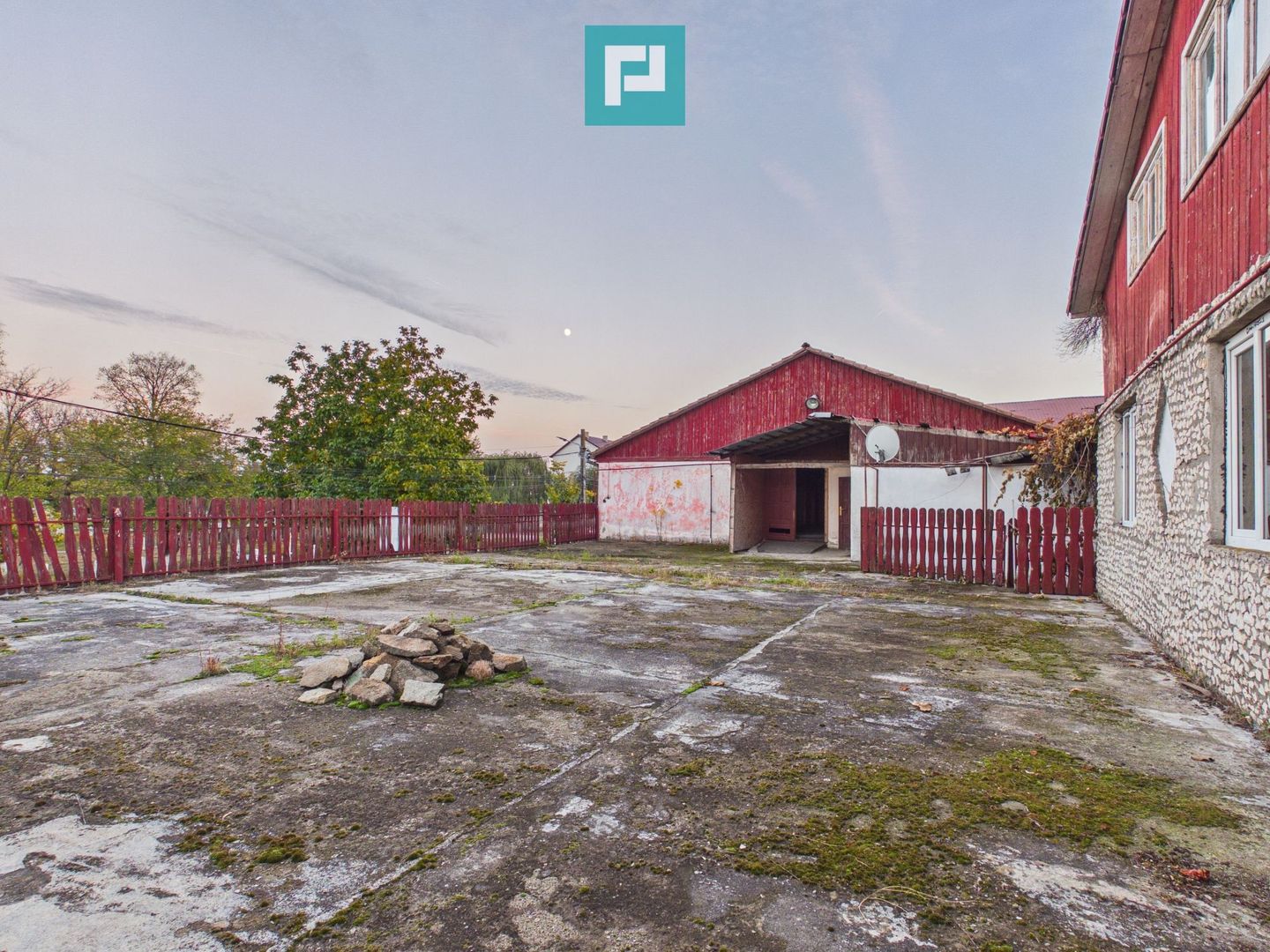 Proprietate impresionantă Sântana - 3500 mp utili - Poză 46