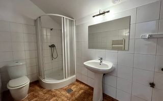 VILA CU 5 CAMERE LA INCHIRIERE PE MALUL LACULUI STRAULESTI - Poză 22