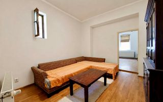 Apartament 4 camere, 132 mp, parter inalt, Piata Catedralei - Poză 2