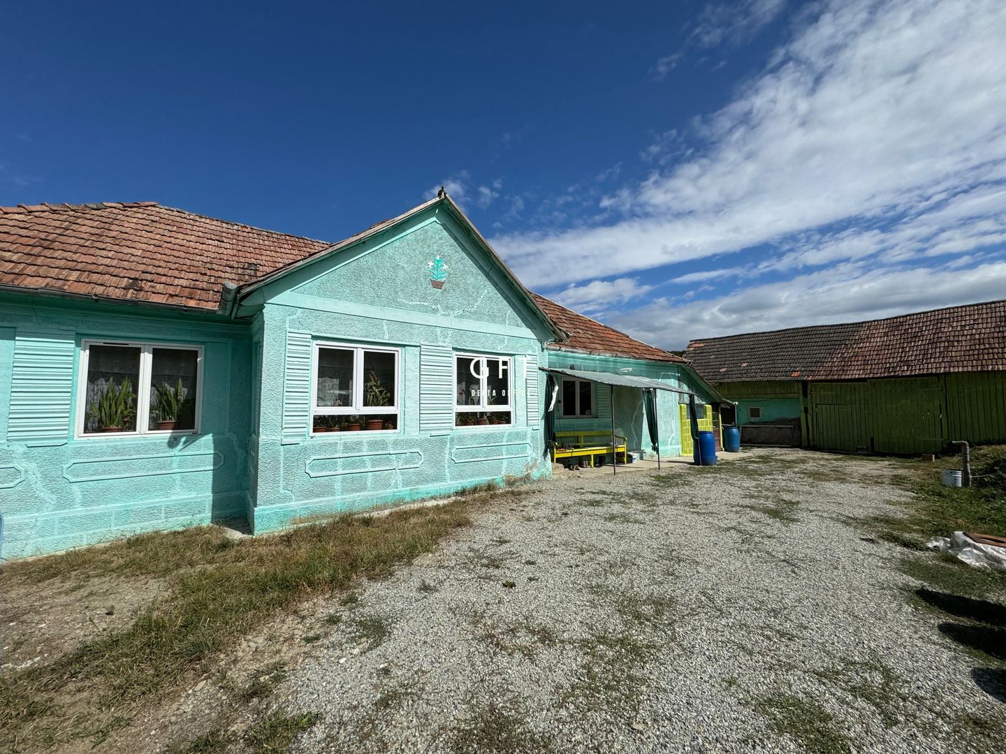 Casa de vanzare la Enciu cu teren generos, Apa GRATIS - Poză 2