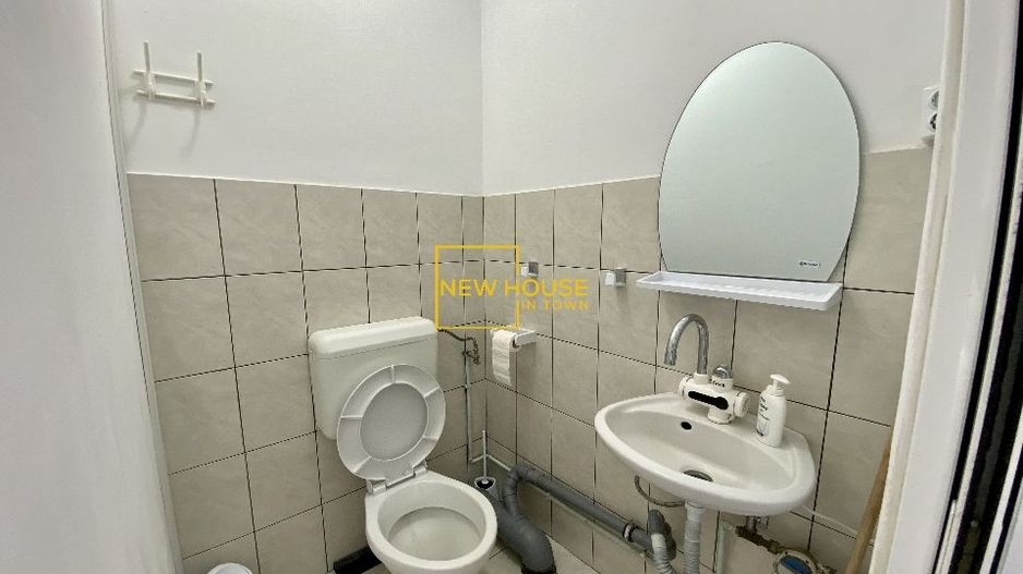Spatiu comercial de inchiriat la parter in zona Astra - Poză 11