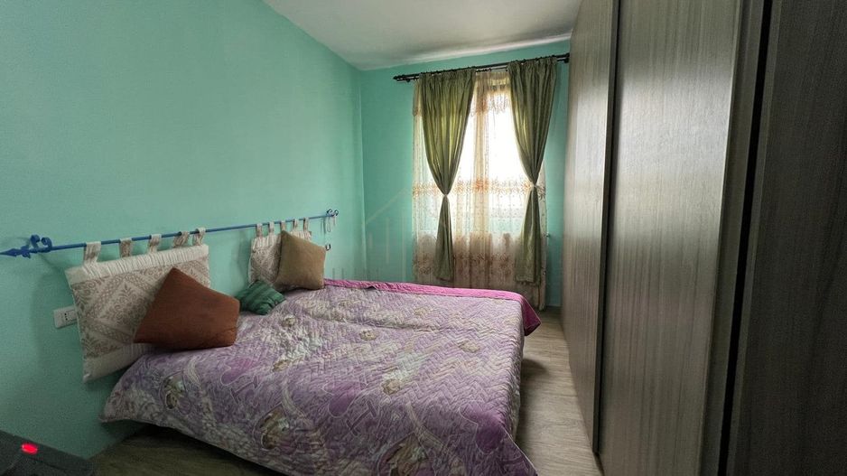 Casa de Vanzare la 10 km de Onesti - Poză 9