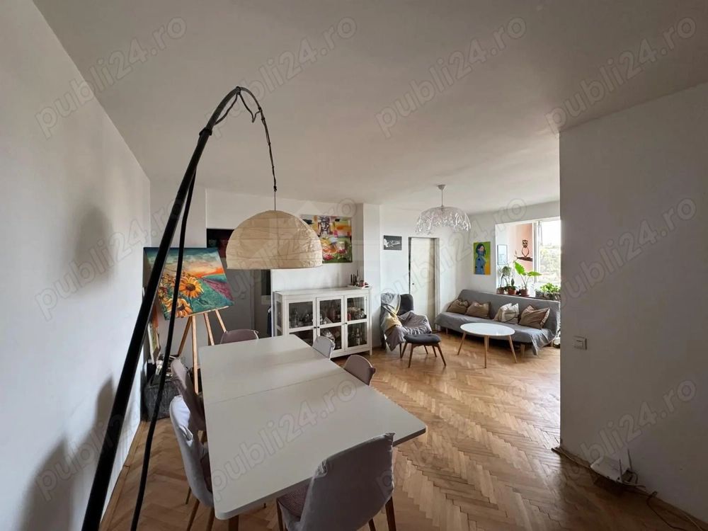 🏡 Apartament 4 camere de vânzare – Central | Vis-a-vis de Poli 2 - Poză 1