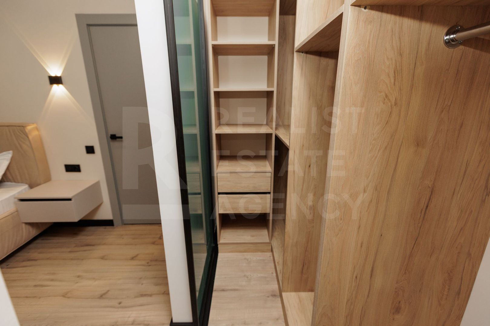 Vânzare, apartament, 2 camere, str. Alba Iulia, sectorul Buiucani - Poză 2