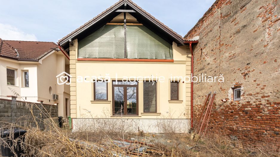Casă / Vilă semifinisată cu destinații multiple zona centrală - Poză 5
