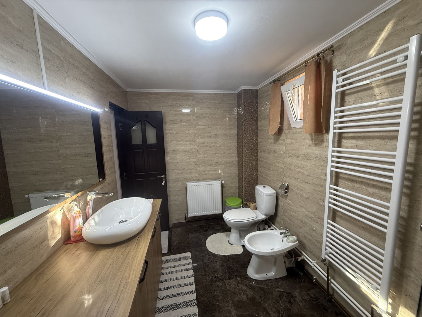 Vila de vânzare 160 mp - complet mobilată și utilata  - Câmpina ! - Poză 15