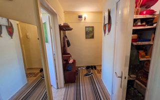 Apartament 2 camere, semidecomandat, zona Closca - Poză 8