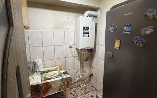 Vand apartament 3 camere micro 40 - Poză 3