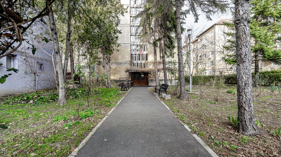 VÂNDUT! Garsonieră confort 1, parter înalt. Str Avrig. - Poză 7