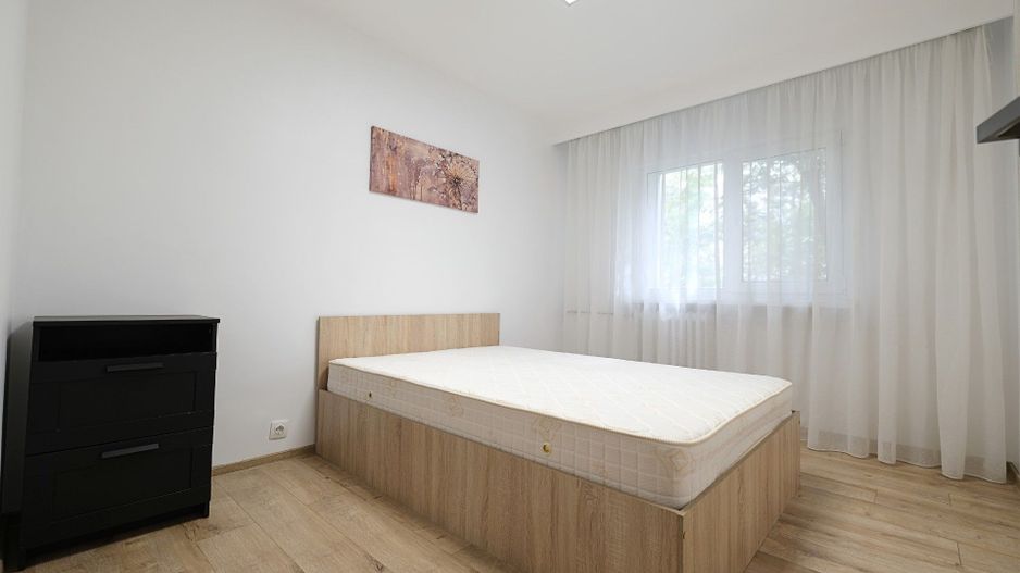 Prima inchiriere ! BANEASA, apartament 3 camere mobilate, etaj 1 - Poză 8