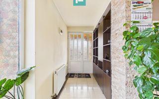 Vilă elegantă cu etaj în Zădăreni - Poză 4