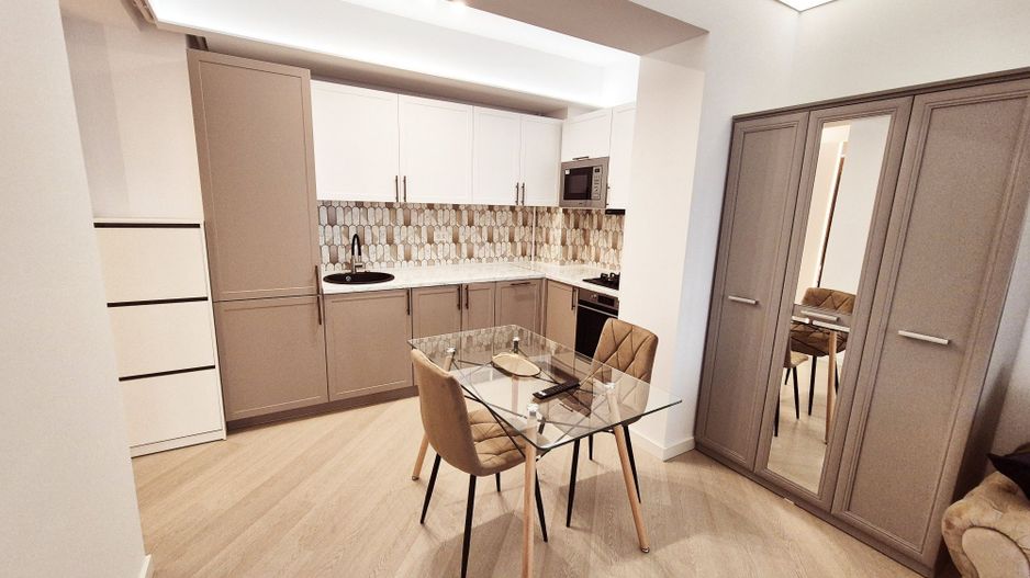 De inchiriat| 2 camere Cortina North | Parcare - Poză 2