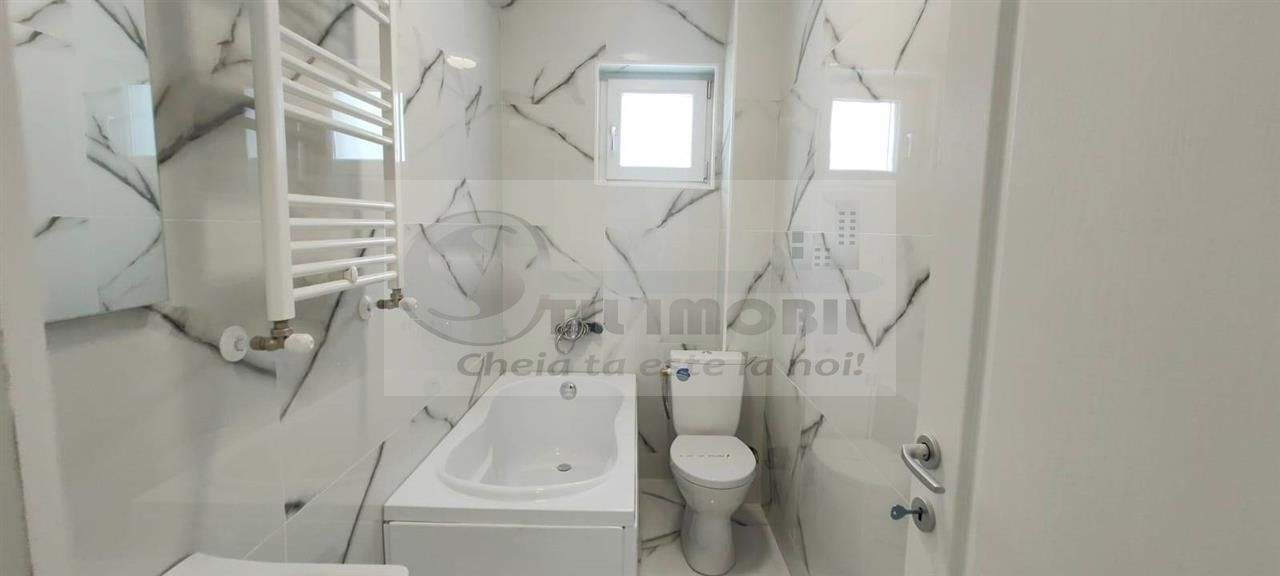 1 CAMERA CETATUII DECOMANDAT - Poză 4