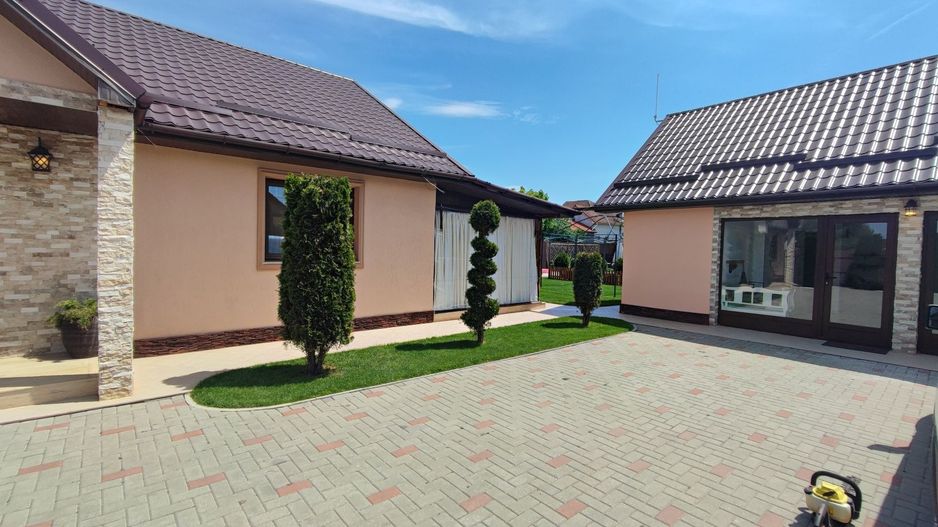 Casa de vanzare Ludus zona centrala - Poză 1