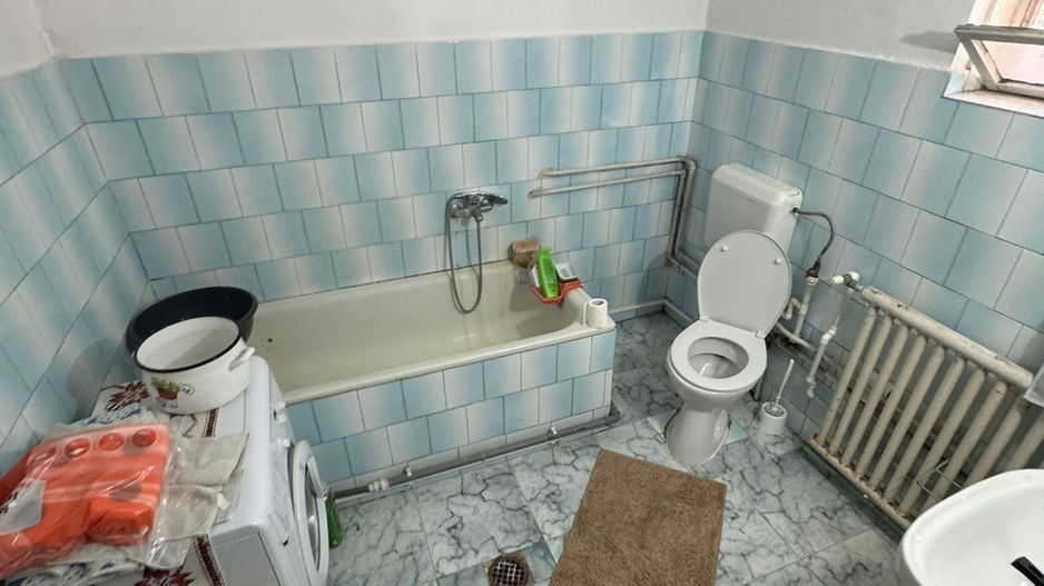 De vânzare  casă situată pe strada Mihail Sadoveanu - Poză 18