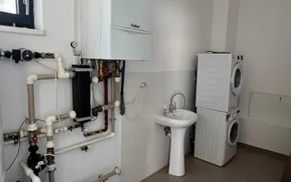 Iancu Nicolae  British School vila de închiriat 5 camere cu piscină - Poză 29