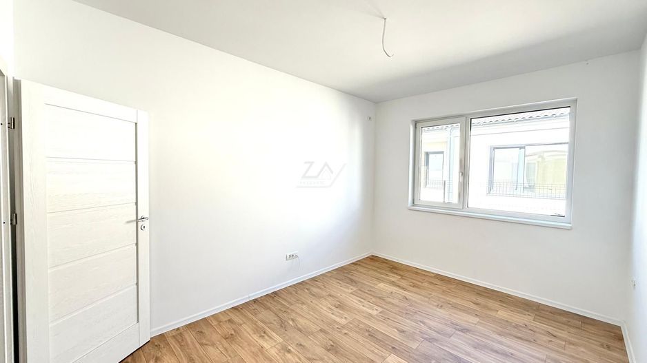 COMISION 0! Duplex finalizat - 5 camere, 3 bai. Panouri fotovoltaice. - Poză 5