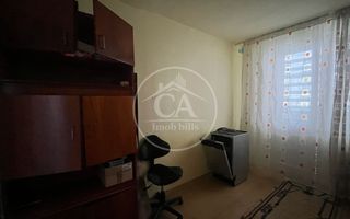 Apartament cu 3 camere de vânzare în zona Rogerius, Oradea - Poză 3