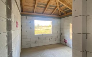 Case Hardic | La roșu | 720Mp - Poză 6