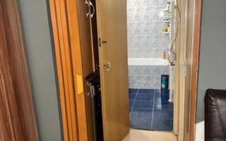 Apartament spatios cu trei camere, Brancoveanu, 80.000€ negociabil - Poză 3