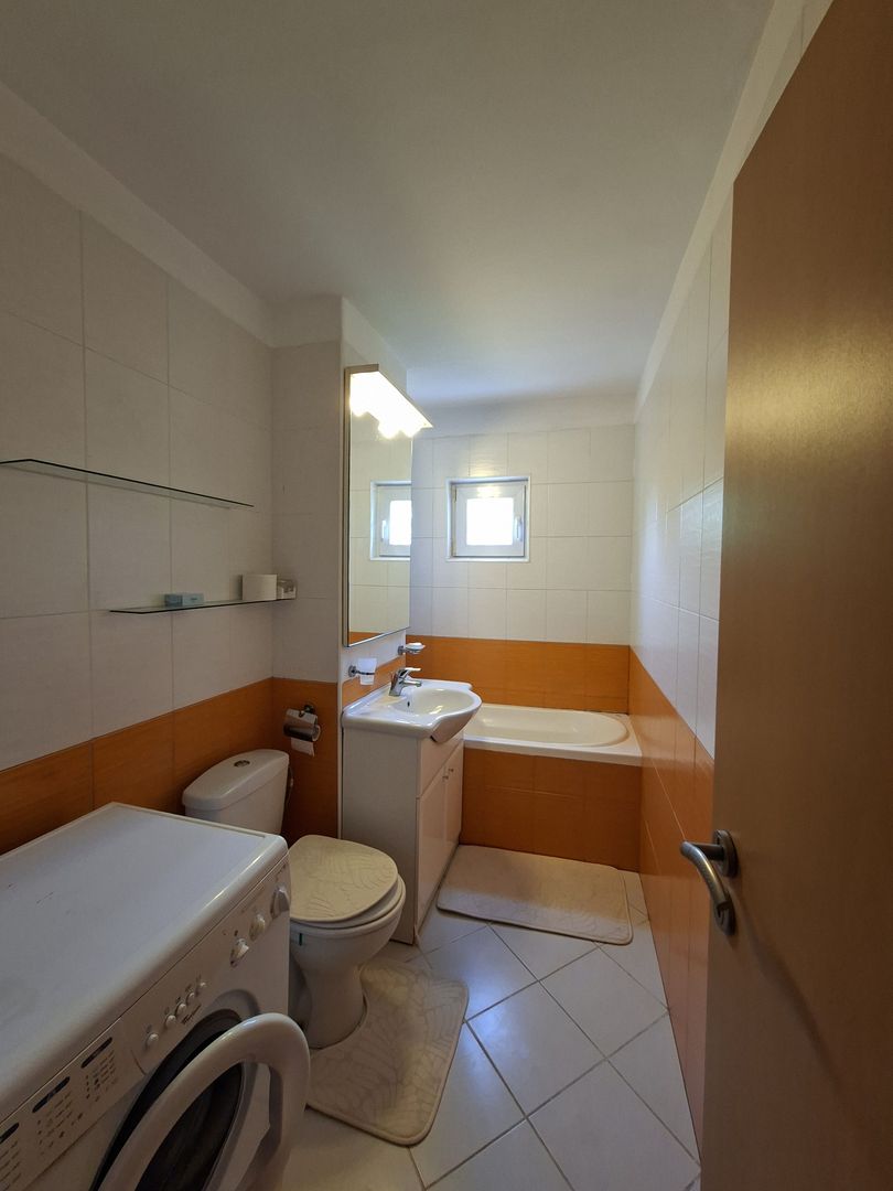 Apartament cu 3 camere,  decomandat,  5 minute de Iulius Mall,  garaj - Poză 6