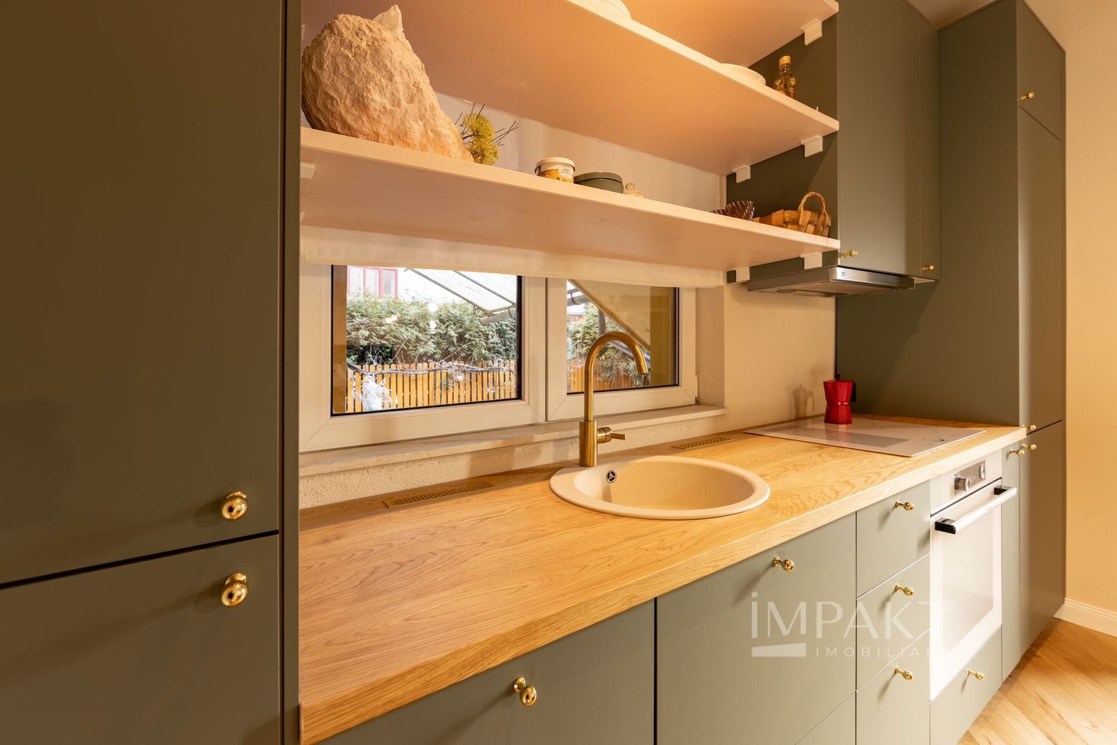 Apartament superb cu 2 camere de vanzare in zona ultracentrala! - Poză 7