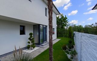 Sanandrei, Duplex pe Etaj, Drum Asflatat, Bucatarie Separata - Poză 1