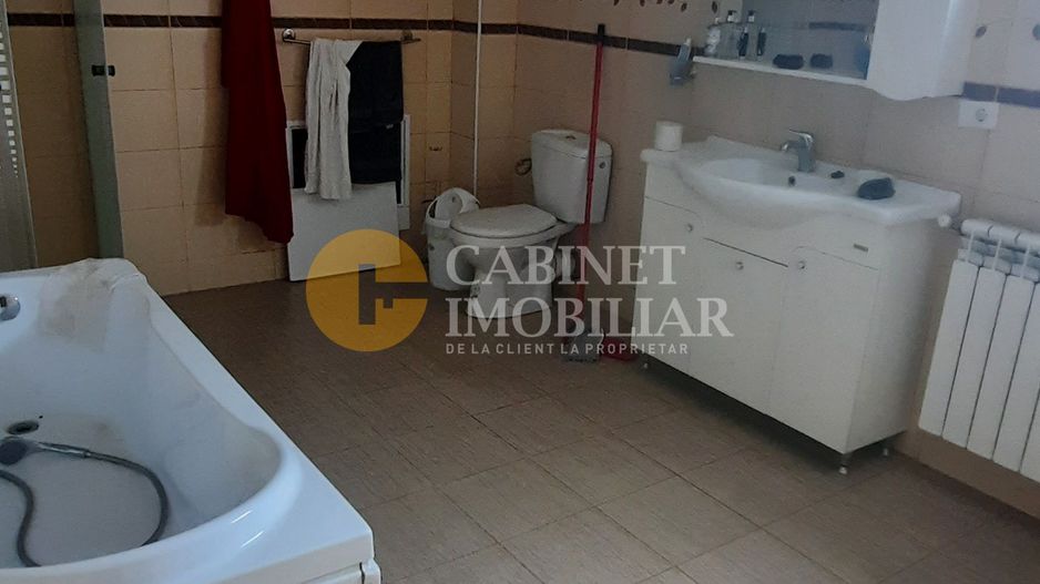 🏢 CASĂ SPAȚIOASĂ VALEA ADÂNCĂ - Oportunitate Versatilă! 🏢 - Poză 5