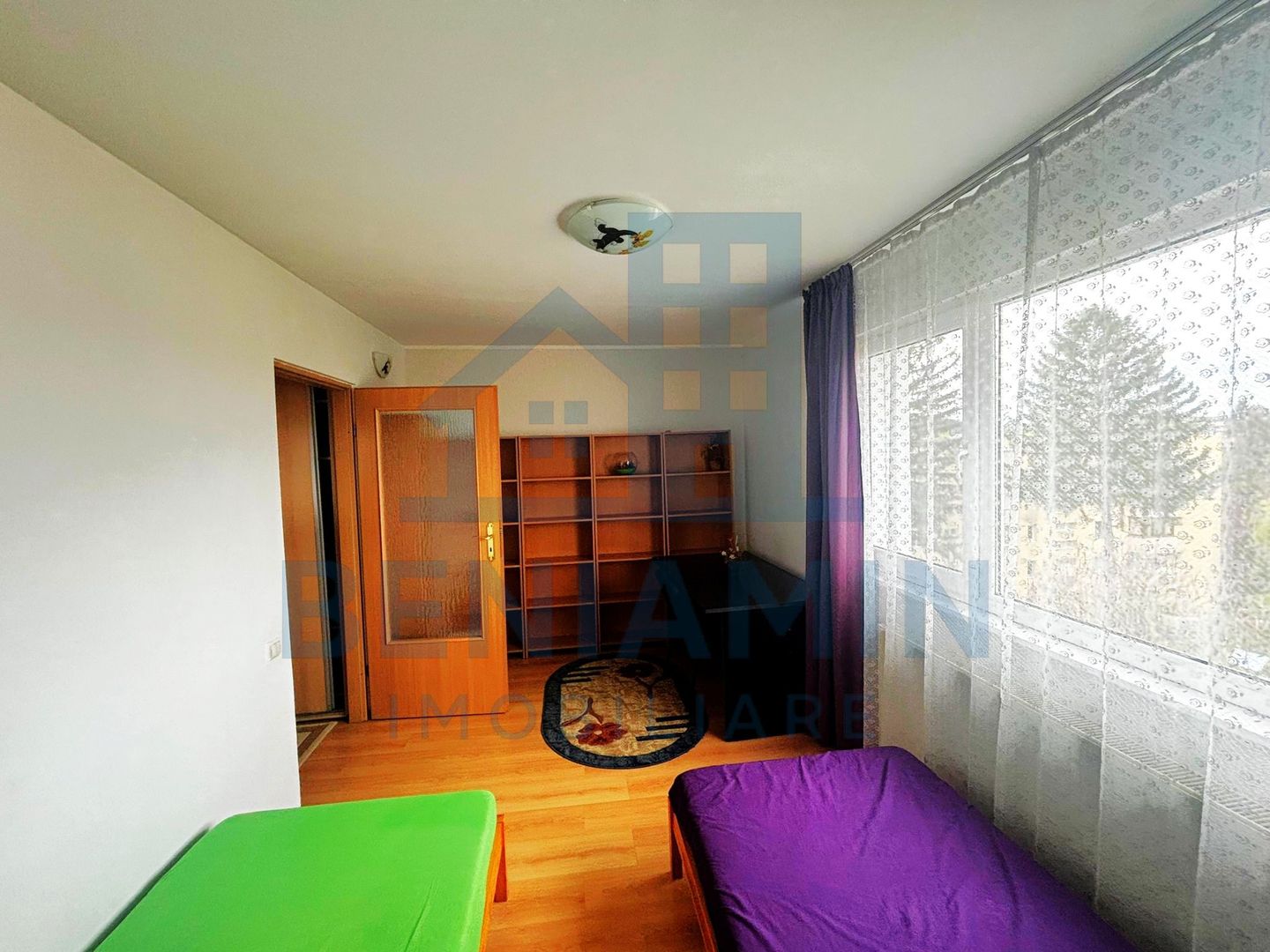 2 camere-49mp-mobilat-utilat-anvelopat-balcon-etaj 4-Astra-Saturn - Poză 4