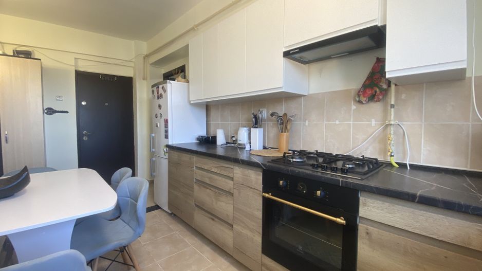 Pret accesibil! Vanzare apartament cu 2 camere in Doicesti - Poză 1