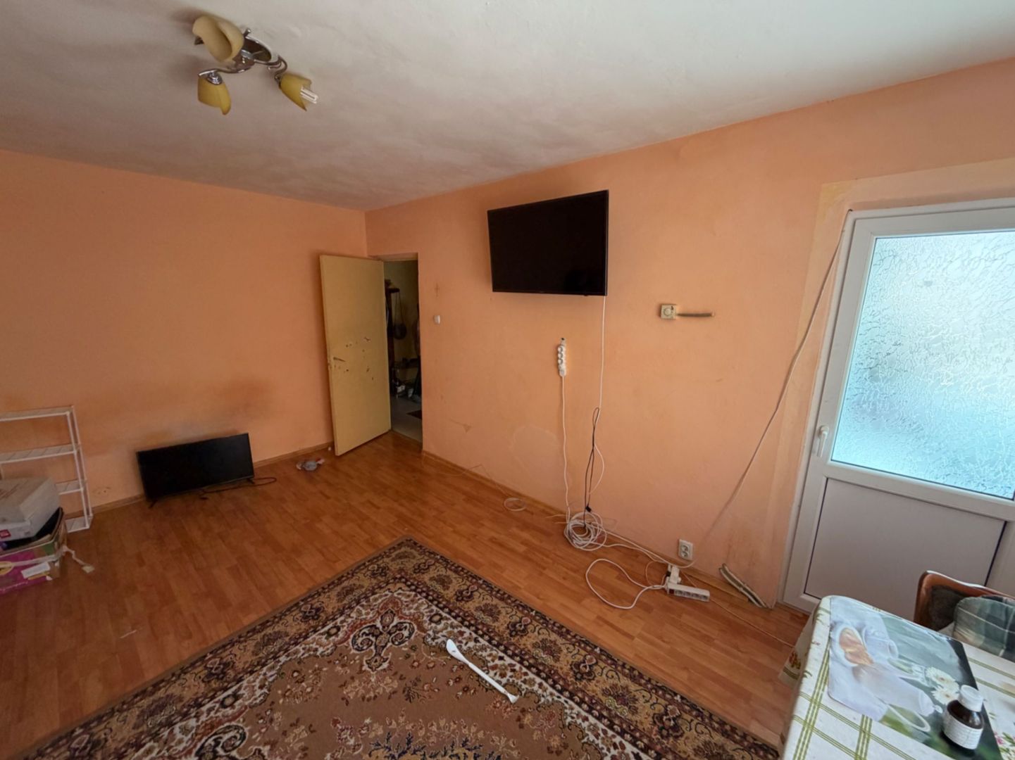 Apartament 2 camere, etaj 2 - Cugir - Poză 1