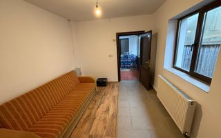 Spațiu de închiriat în Vilă - 2 camere+birou+curte în Campina - Poză 4