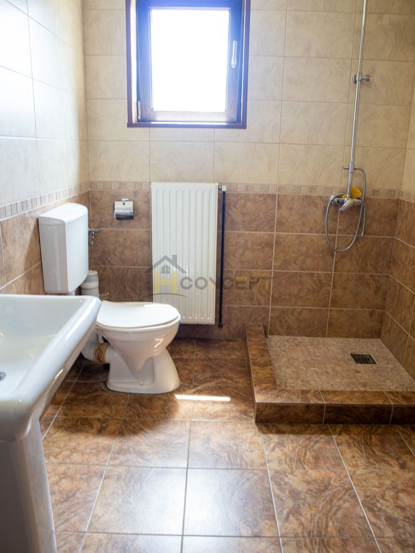Vila spatioasa pt doua familii 10 camere Clinceni Monumentul Eroilor - Poză 11