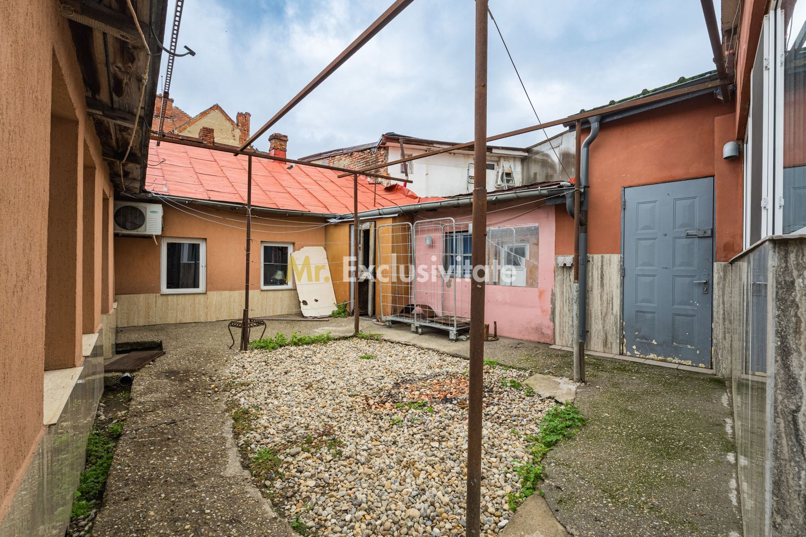 Casa, anexa, hala comerciala închiriată teren 400 mp 7 minute centru - Poză 2