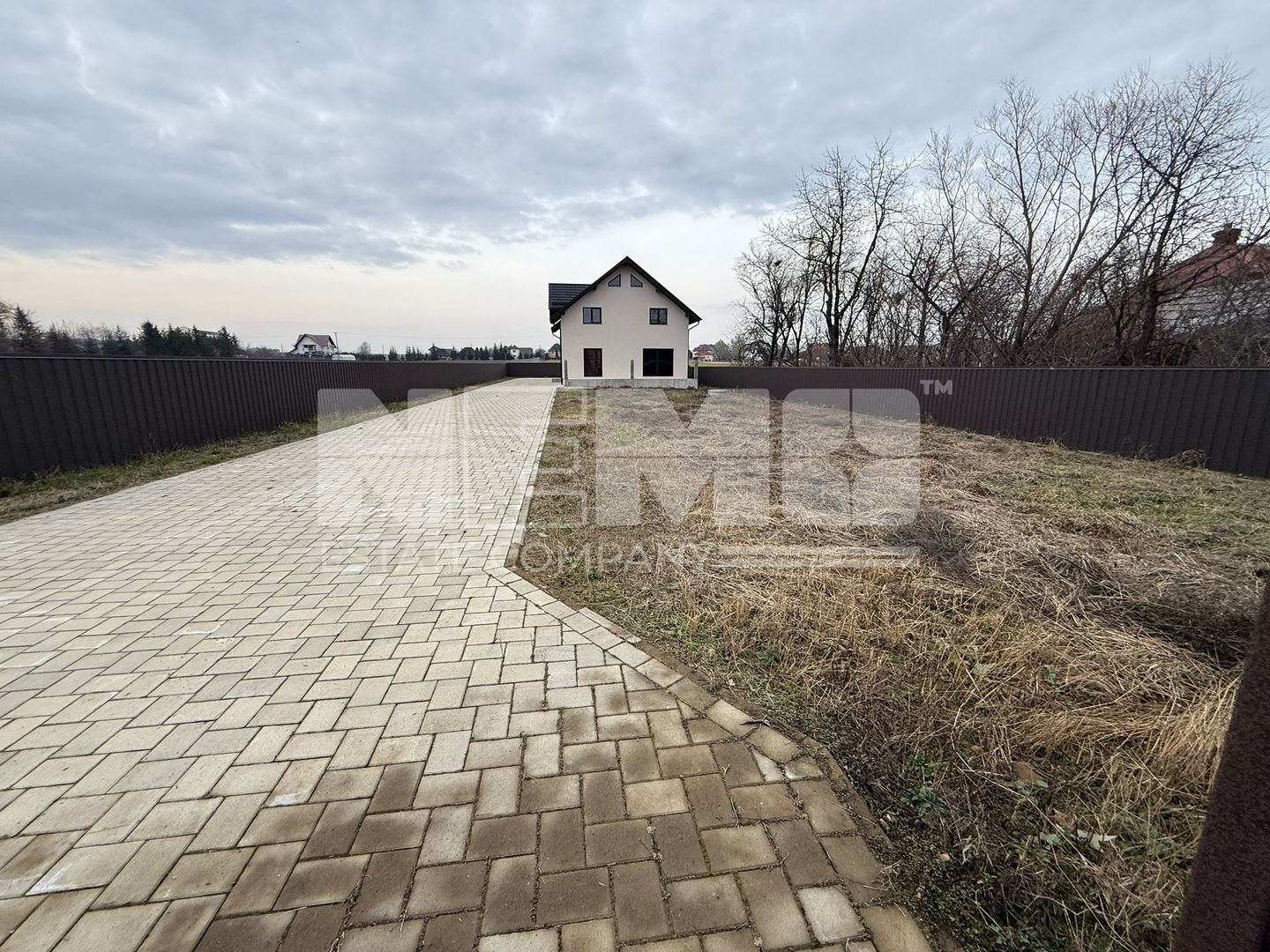 CASA DE VANZARE | 155.00 EURO | 200MP UTILI | 2500 MP TEREN | - Poză 2